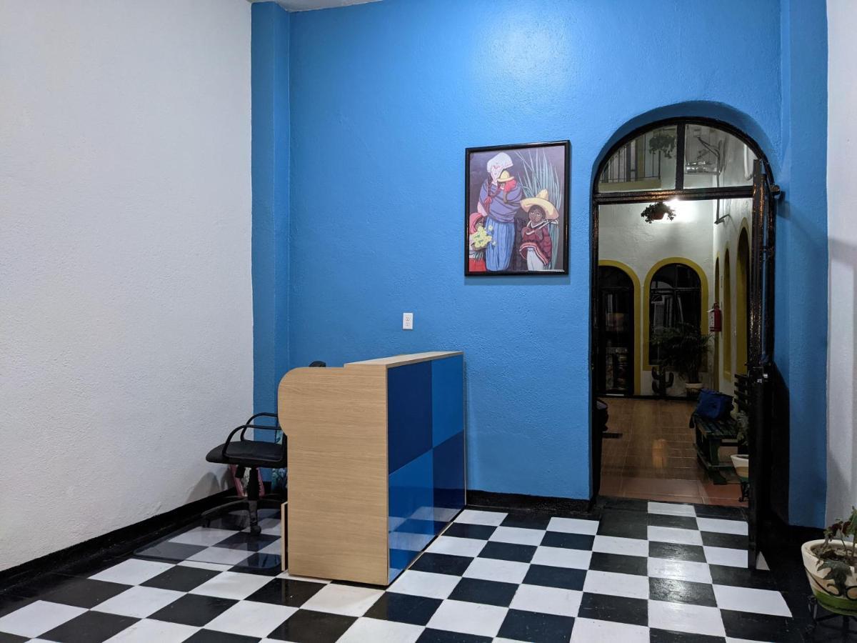 My Family In Monterrey - Hostel المظهر الخارجي الصورة