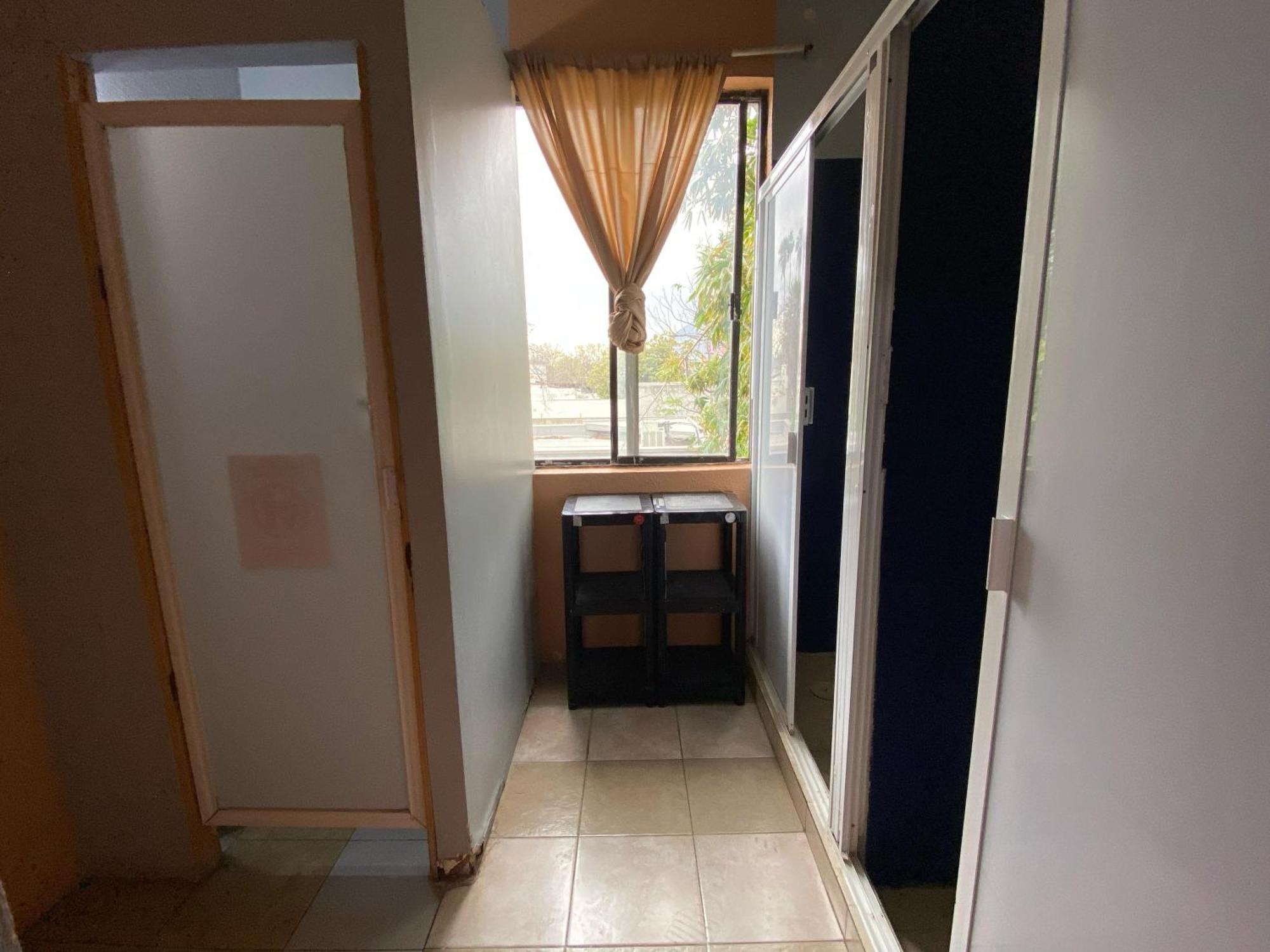 My Family In Monterrey - Hostel المظهر الخارجي الصورة